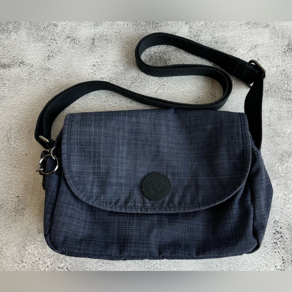 EUC - Kipling Cayleen Crossbody - Dazz Blue